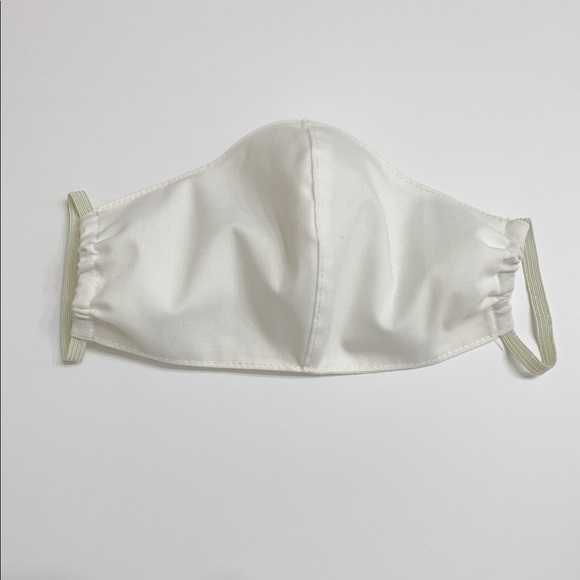 Adult-sized FACE MASK with filter POCKET - Picture 1 of 3